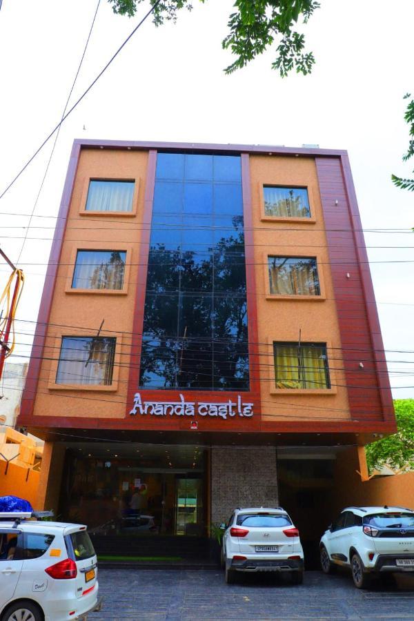 Ananda Castle Hotel Vrindāvan Exterior photo